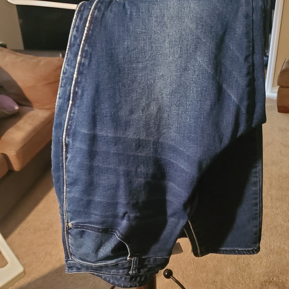 Jeans - Picture 2 of 4